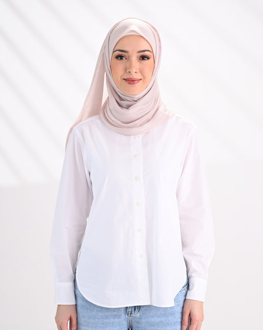 Muse in Almond