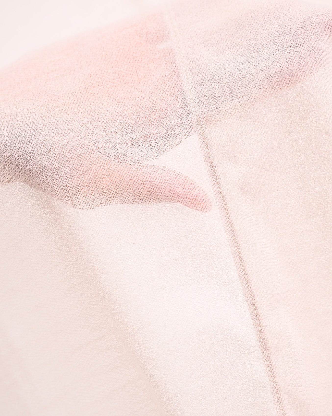 Muse in Almond